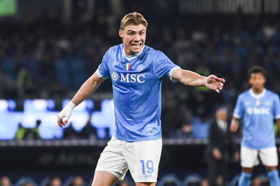 [图]霍伊伦双响伊尔迪兹破门 那不勒斯2-1尤文图斯